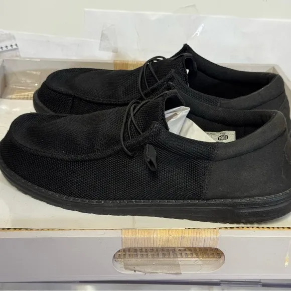 Men's Black Casual Shoes by Hey Dude size 10 good condition