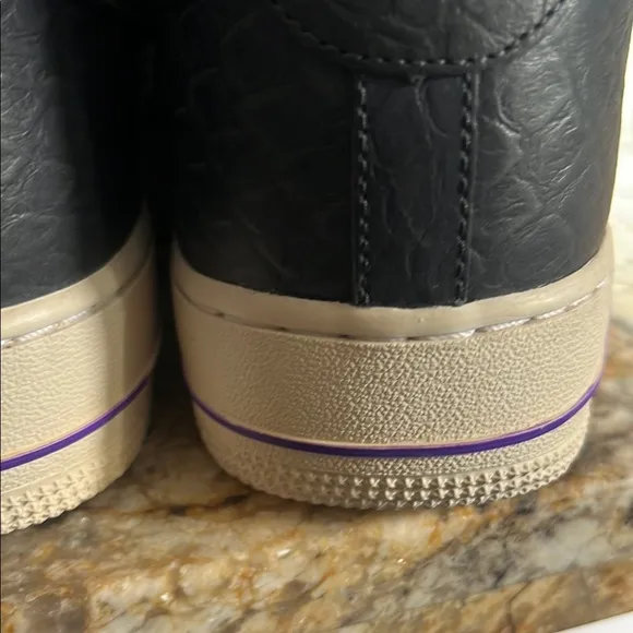 Men's Black Nike Sneakers