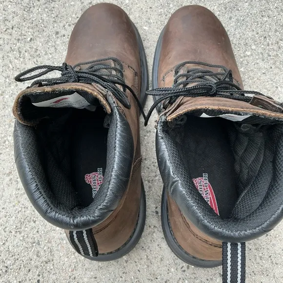 Men's redwing Brown Leather lace up Work Boots waterproof size 11