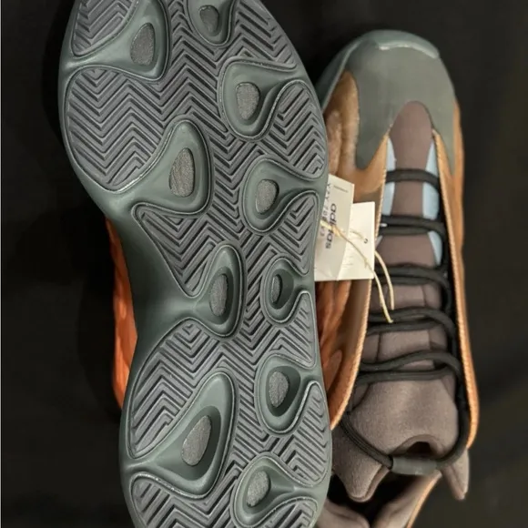 Men's Stylish Sneakers in Orange and Gray NEW LIMITED