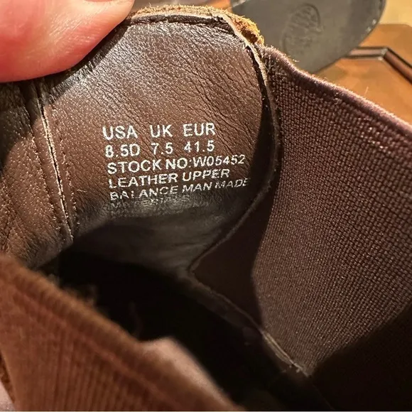 Men’s Wolverine 1000 Mile Montague Chelsea Boot in Brown, Size 8.5 D