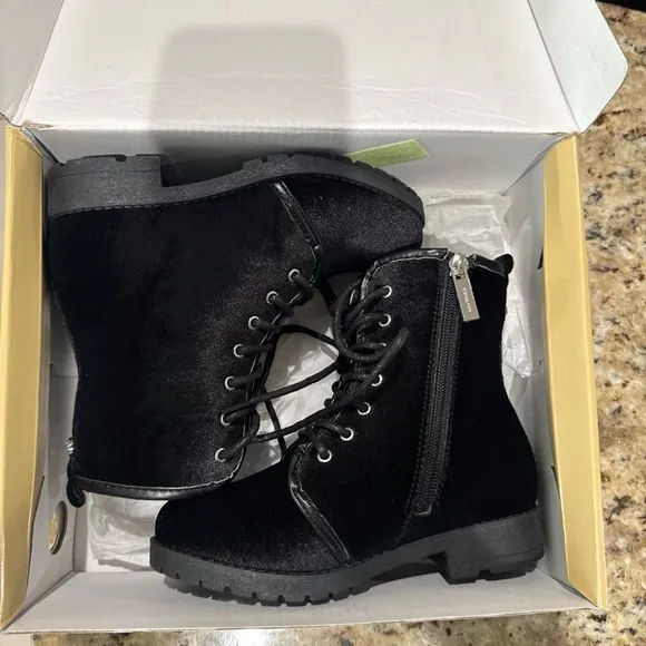 Michael Kors Black Boots with Lace-Up Design and Chunky Soles