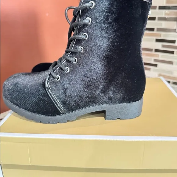Michael Kors Black Boots with Lace-Up Design and Chunky Soles