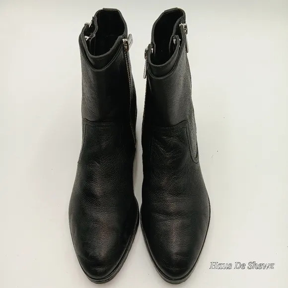 MICHAEL KORS Black Triple Zippered Ankle Moto Boots w/Lugg Soles, size 9