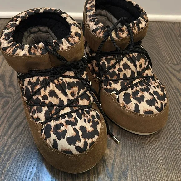 Moon boot leopard print 42/44 (US 10-10.5)