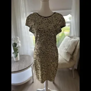 Morgan Taylor Gold Sequin Swirls V Back Party Dress Holidays Dress NYE
