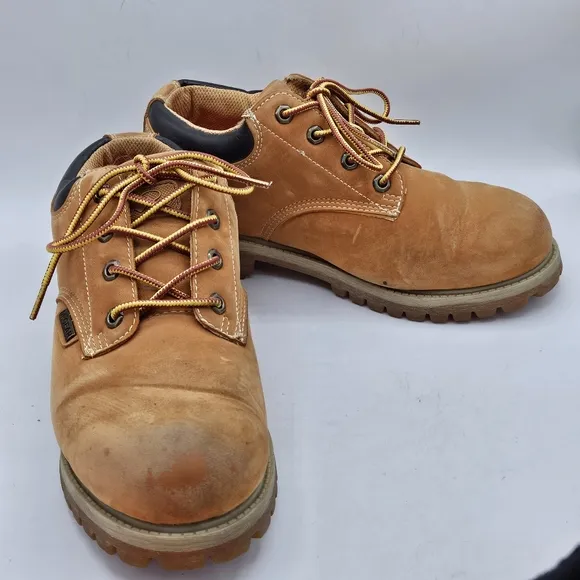 Mountain gear slip resistant work boots size 8