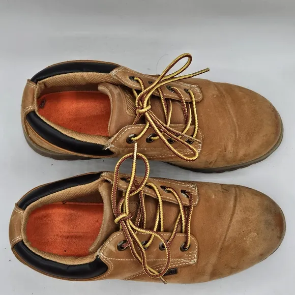 Mountain gear slip resistant work boots size 8