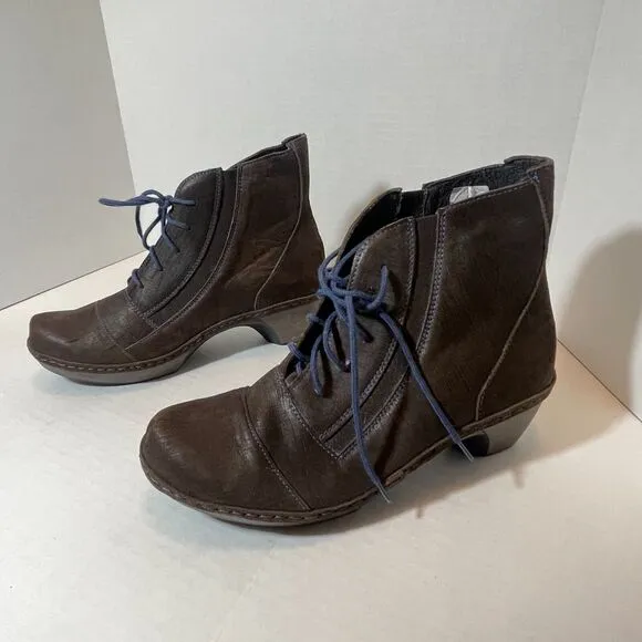 NAOT Avila Women's Ankle Boots New without box‎ Lace Up size 38