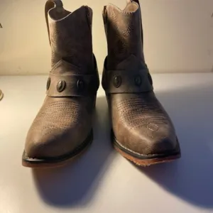 Natural Reflections Kaylee Buckle Ankle Boots