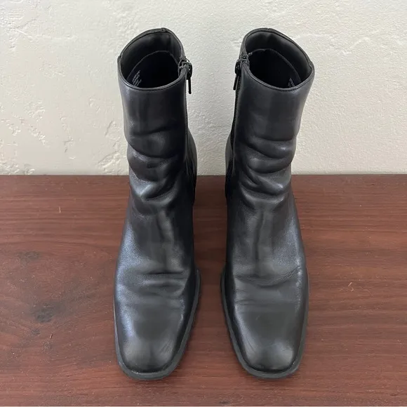 Naturalizer black leather block heel bootie boots side zip comfort shoe 9M
