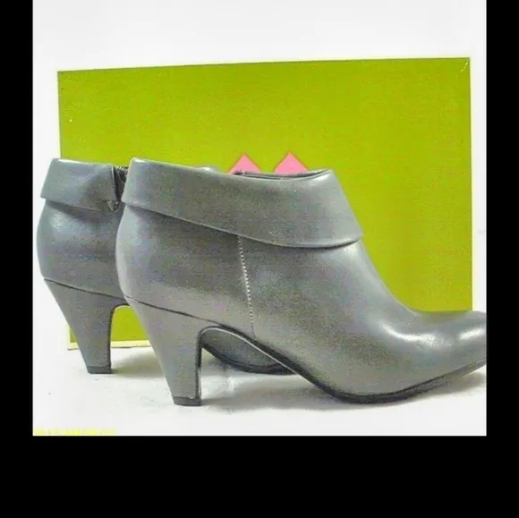 NEW ANKLE BOOTS/BOOTIE SIZE 11