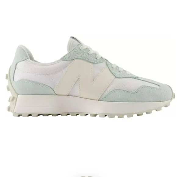 New Balance 327 Casual Women's Sneakers Shoes White Light Mint size 8 NEW