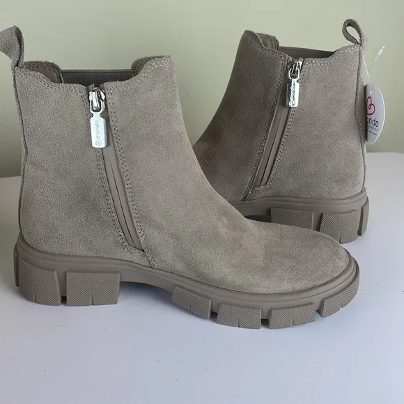 NEW Blondo Combat Boots Slip On Waterproof size 6 M Tan Suede Rubber Sole Zip