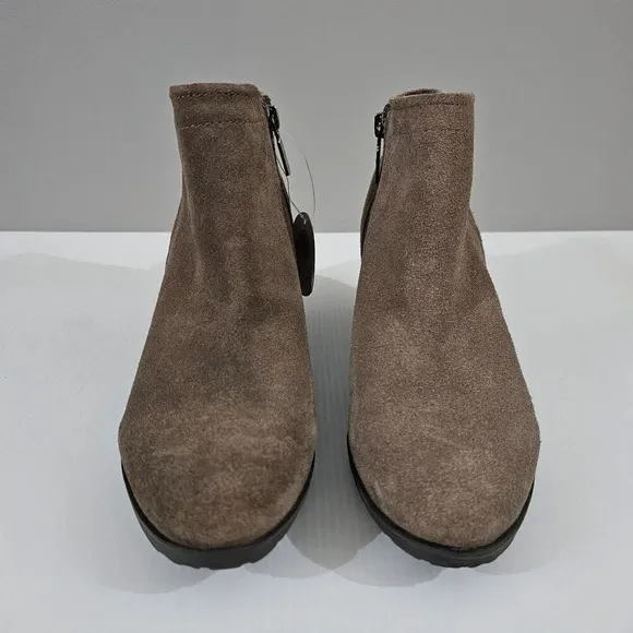 NEW Blondo Villa Waterproof Ankle Bootie Dark Taupe Suede Leather Shoe Size 8