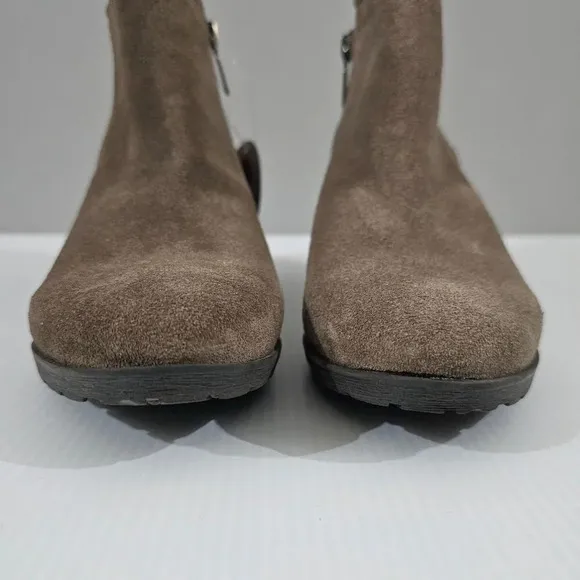 NEW Blondo Villa Waterproof Ankle Bootie Dark Taupe Suede Leather Shoe Size 8