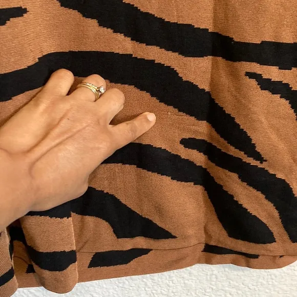 New Chicos Tiger Stripe Textured Bateau-Neck Heavy Sweater Top 4/XXL