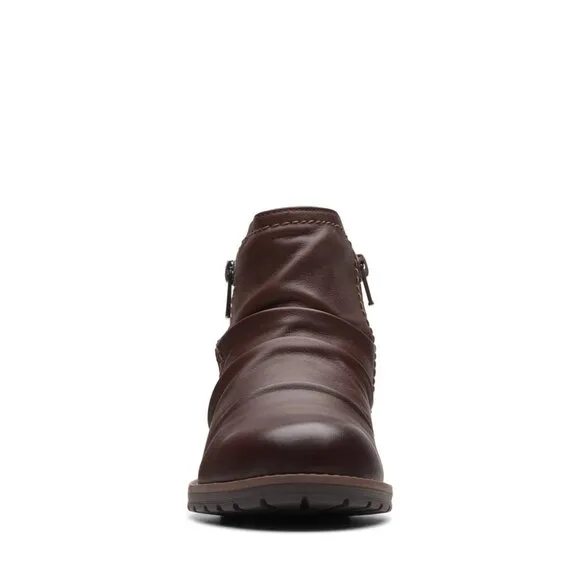 NEW CLARKS Leather Aspra Walk Waterproof Zip Booties british tan for women 367tn