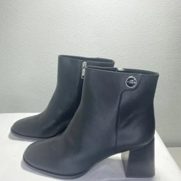 NEW COACH Shana Slip On Black Leather Comfort Womens Size 11 Bootie