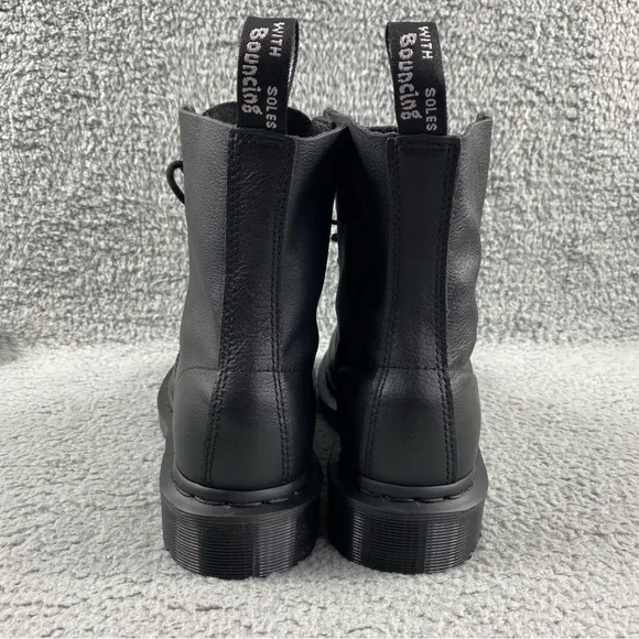 NEW Dr. Martens Boots 1460 Pascal Mono 7 Leather Lace Up Black combat boots shoe