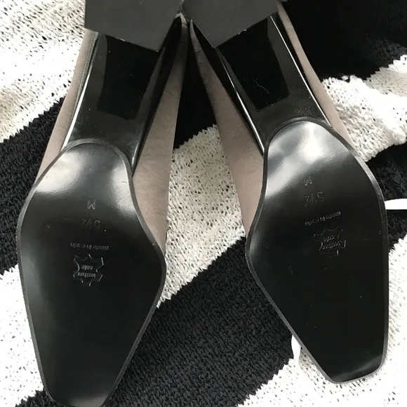 NEW Grey crystal &amp; embroidered accent 5 1/2 dress shoes with heels. Italian made