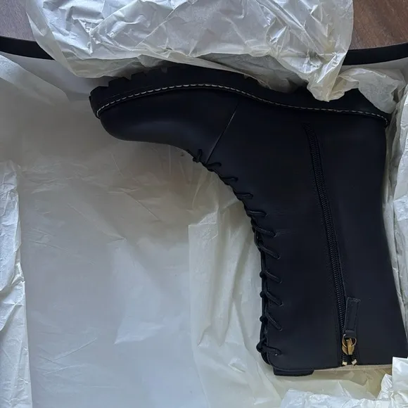 New in box Sz 8.5 J. Crew Gwen lug-sole leather lace-up tall shaft combat boots