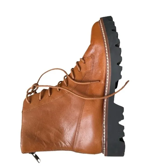 New! Madewell The Citywalk Lugsole Lace-Up Boot