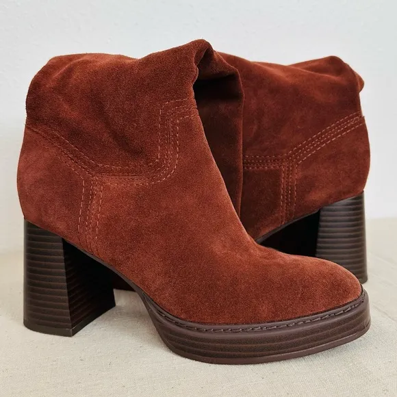 New Naturalizer Ona Suede Leather Wide Calf Brown Block Heel Knee-High Boots