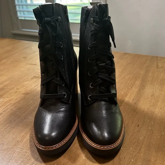 NEW Naturalizer Womens Callie Black Ankle Boots Shoes 6.5 Leather Biker Lace Up