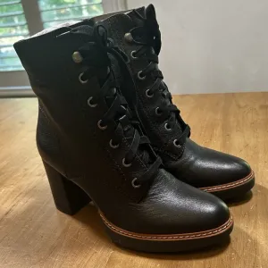 NEW Naturalizer Womens Callie Black Ankle Boots Shoes 6.5 Leather Biker Lace Up