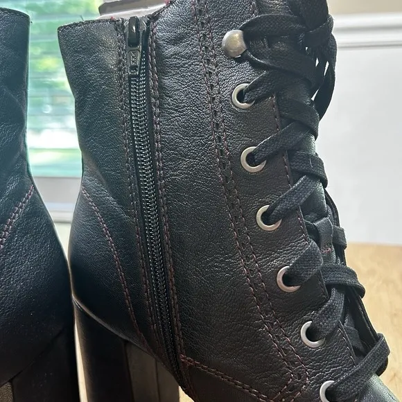 NEW Naturalizer Womens Callie Black Ankle Boots Shoes 6.5 Leather Biker Lace Up