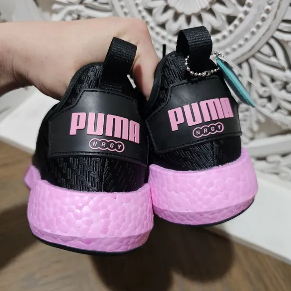 NEW Puma Black &amp; Pink Soft Foam Optimal Comfort Sneakers Womans 9.5