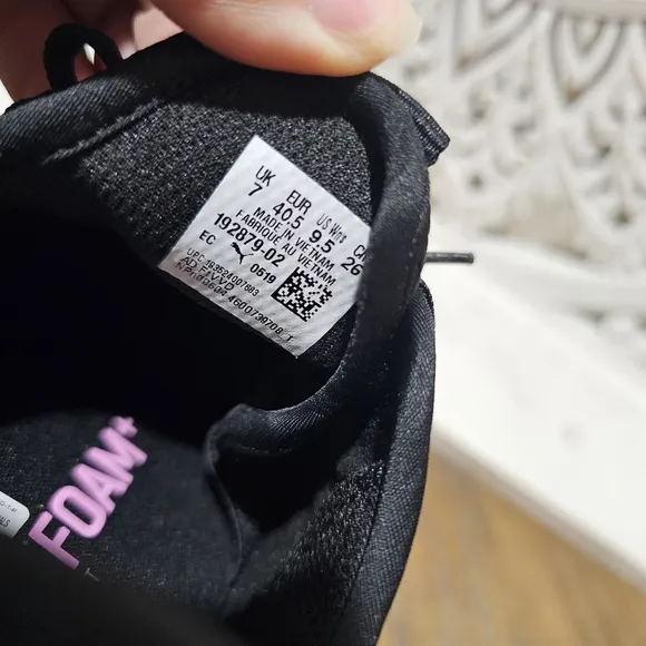 NEW Puma Black &amp; Pink Soft Foam Optimal Comfort Sneakers Womans 9.5