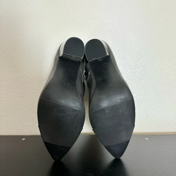 New! Retail $90 Tildon Gray Leather Ankle Boots with 4 Inch Heel Size 8M