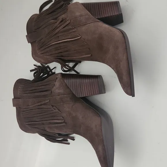 NEW STEVE MADDEN | Lainey Fringed Booties
