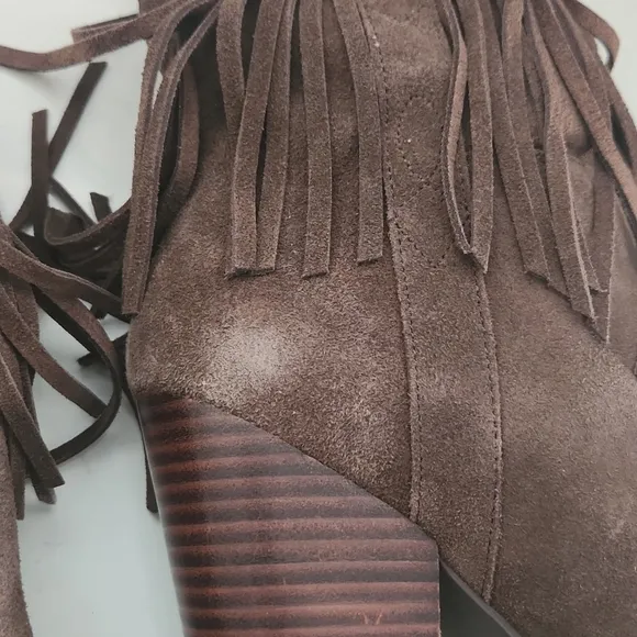NEW STEVE MADDEN | Lainey Fringed Booties