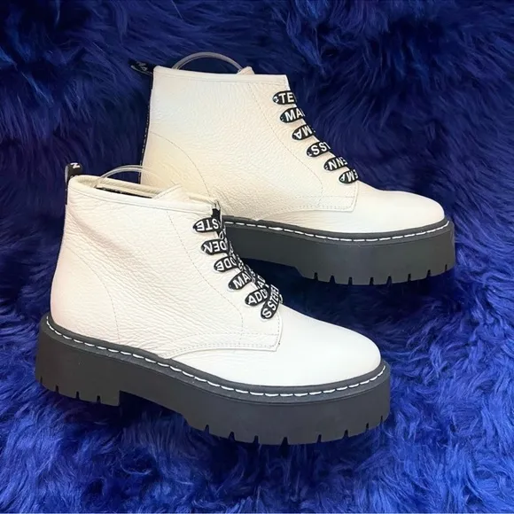New! STEVE MADDEN “Vlais” Chunky Lace-Up Leather Platform Boots