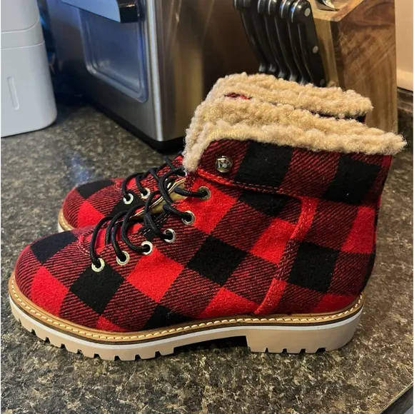 New Talbots JILLY BUFFALO PLAID LACE UP BOOTS