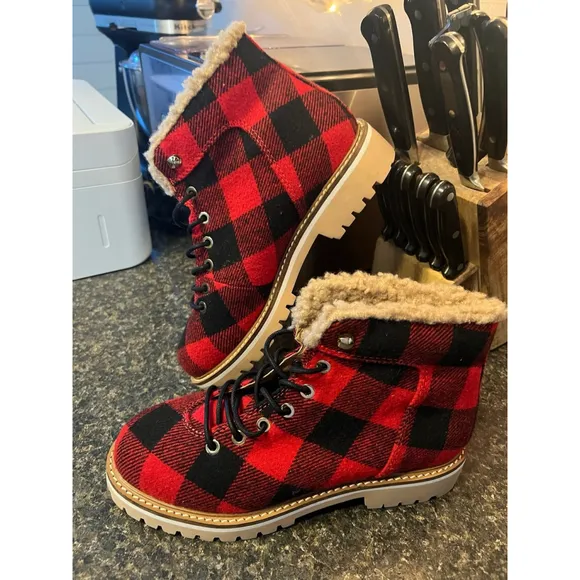 New Talbots JILLY BUFFALO PLAID LACE UP BOOTS