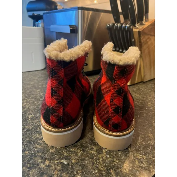 New Talbots JILLY BUFFALO PLAID LACE UP BOOTS