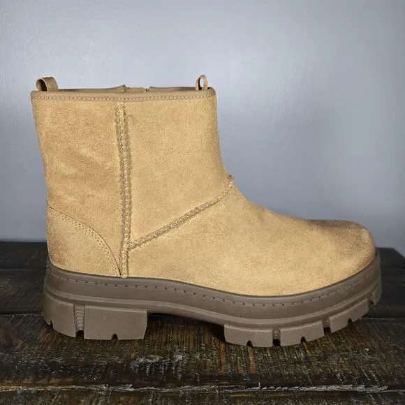 NEW UGG Skyview Classic Mens Size 8 Suede Pull On Boots Shoes Brown Waterproof
