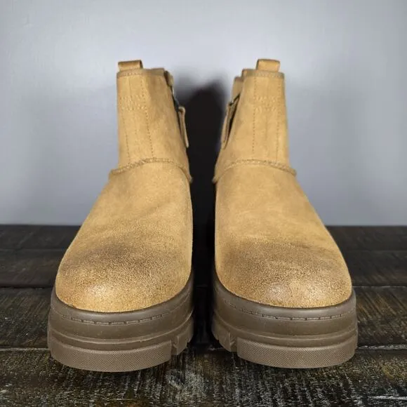 NEW UGG Skyview Classic Mens Size 8 Suede Pull On Boots Shoes Brown Waterproof