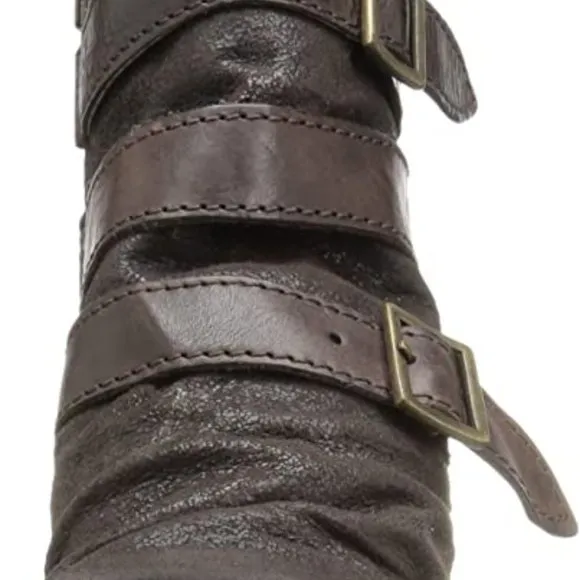 NIB 6.5 Kelsi Dagger Brown Grand Av Leather Buckle