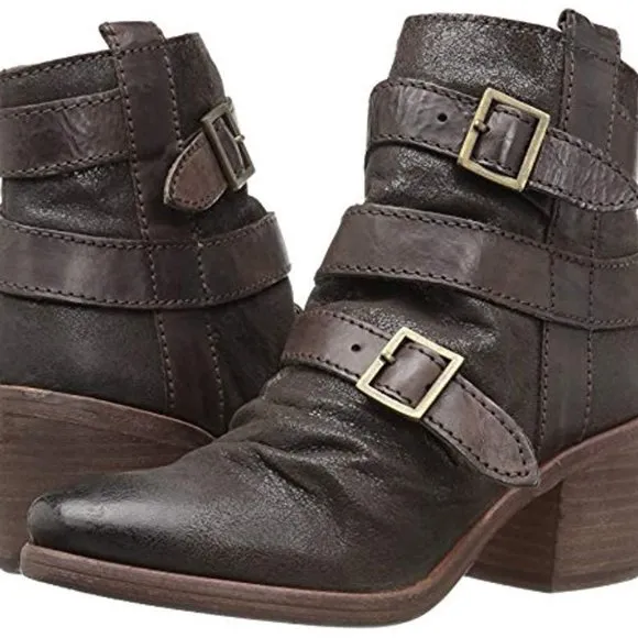 NIB 6.5 Kelsi Dagger Brown Grand Av Leather Buckle