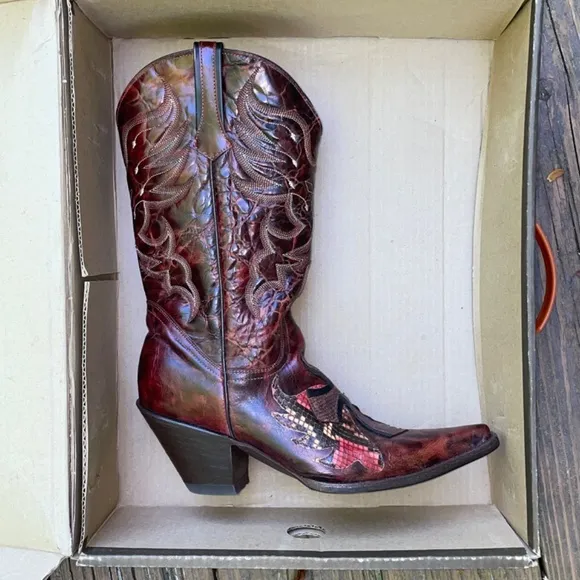 NIB NWOT Stetson Handcrafted Cowboy Boots, Wing &amp; Cross Overlay-Leather &amp; Python