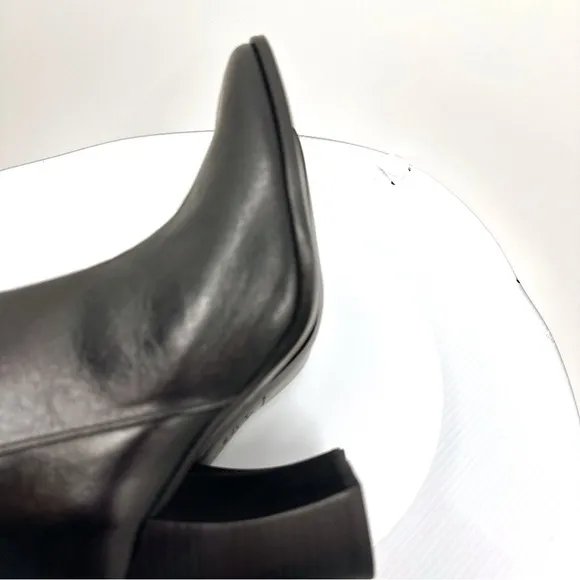 NIB TORY BURCH Banana Heel Buckle Boot 100mm Size 7.5