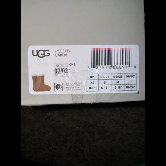 NIB UGG Baby Caden Boots Chestnut Brown 2/3 (6-12M)