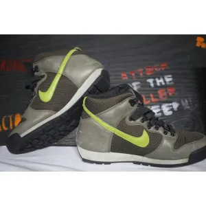 Nike ACG Woodside Hiking Boots Men’s Size 10.5 Olive Green/Neon Yellow