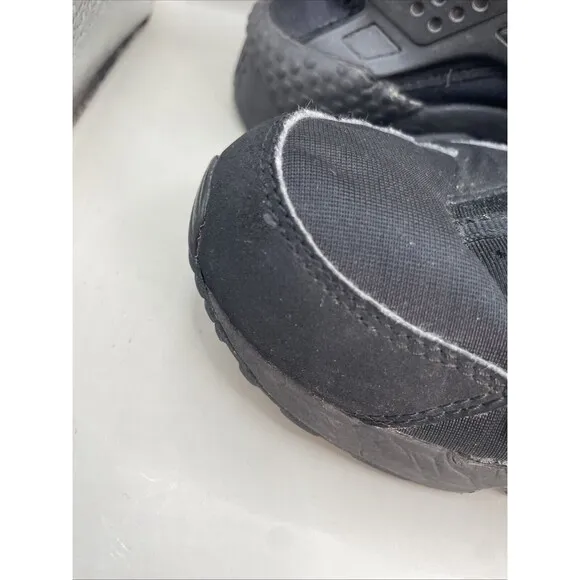 Nike Air Huarache Low Top Mens 8 Triple Black 318429-003 Athletic Gym Training