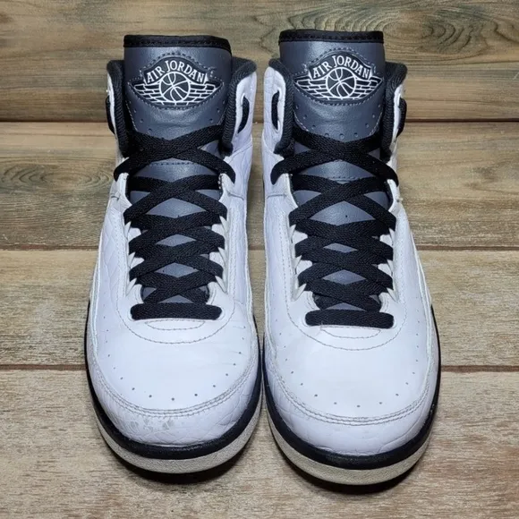 Nike Air Jordan 2 Wing It Retro White and Black 6.5Y Women 8